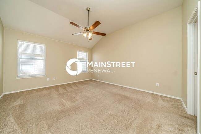Building Photo - 3 Bedroom Pet-Friendly Home in Arlington, TX with Main Street Renewal