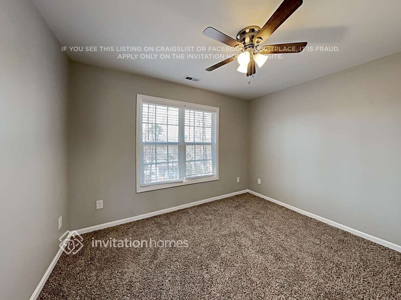Building Photo - 2032 Red Quartz Dr