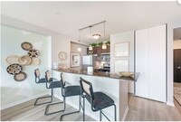 Building Photo - 347 E Ohio St