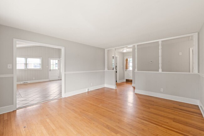 Building Photo - 3 Bedroom Home in South Charlotte