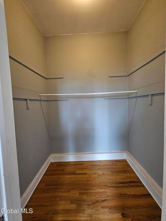 Building Photo - 32 1st St