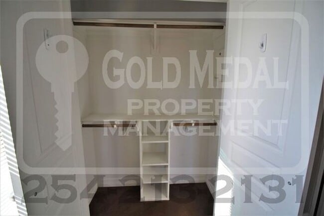 Building Photo - 1017 S 9th St