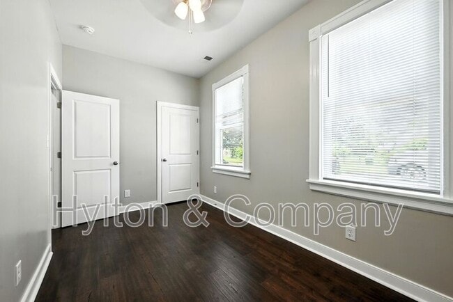 Building Photo - 1718 N 21st St