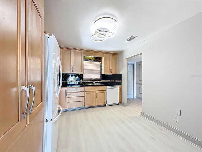 Building Photo - 3717 46th Ave S