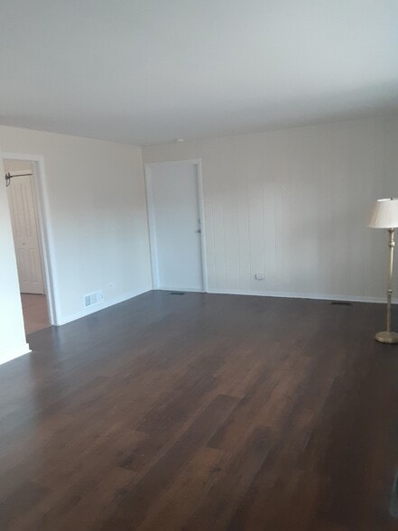 Living room - 3210 Grand Blvd