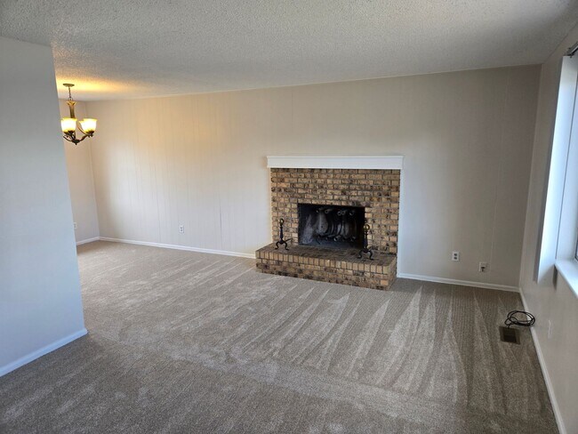 Building Photo - 3 Bedroom 2 bath, single family house in Westminster
