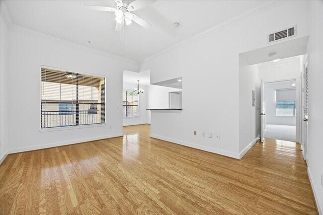 Building Photo - 3777 Peachtree Rd NE