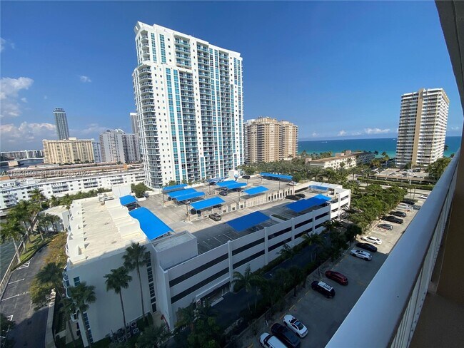 Building Photo - 1965 S Ocean Dr