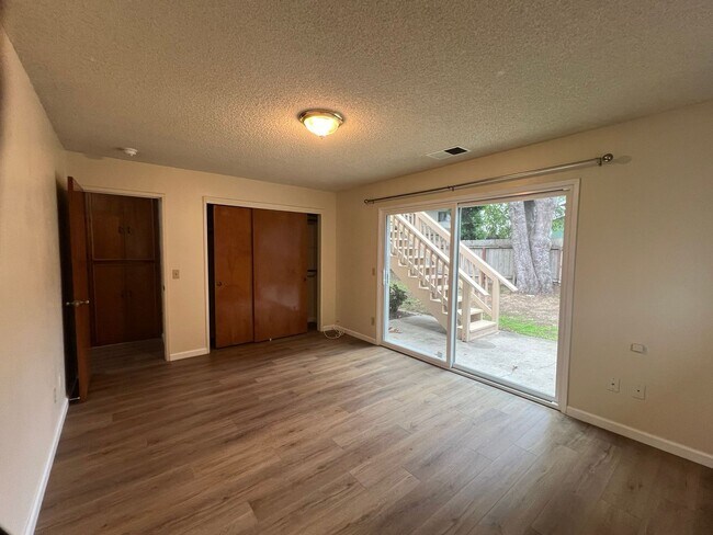 Building Photo - 375 Los Osos Valley Rd