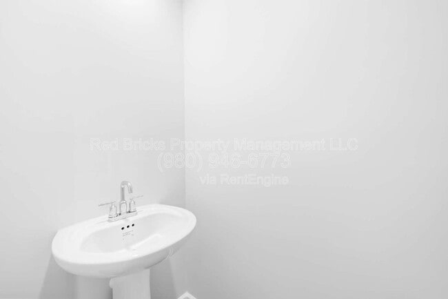 Building Photo - 13152 Hampton Bay Ln