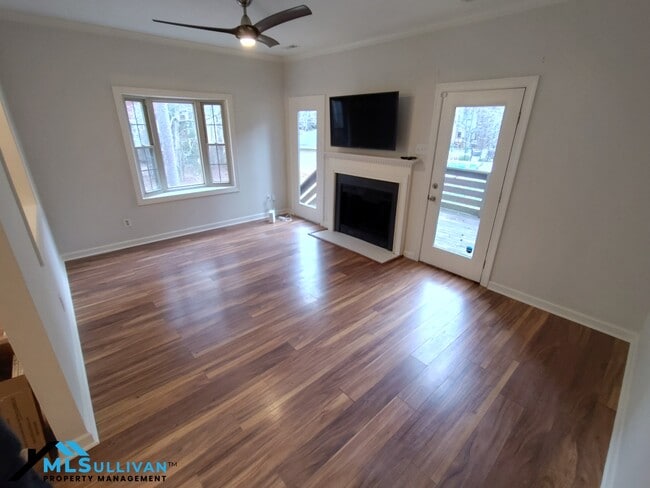 Building Photo - 126 Milford Ct