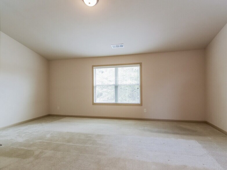 Building Photo - 3258 Sag Harbor Ct NE