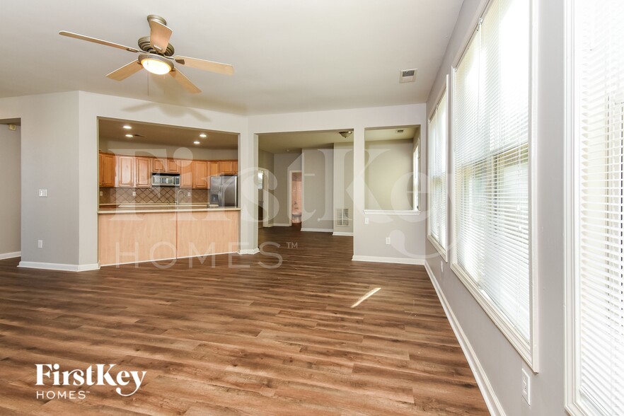 Building Photo - 3075 Highgreen Trail