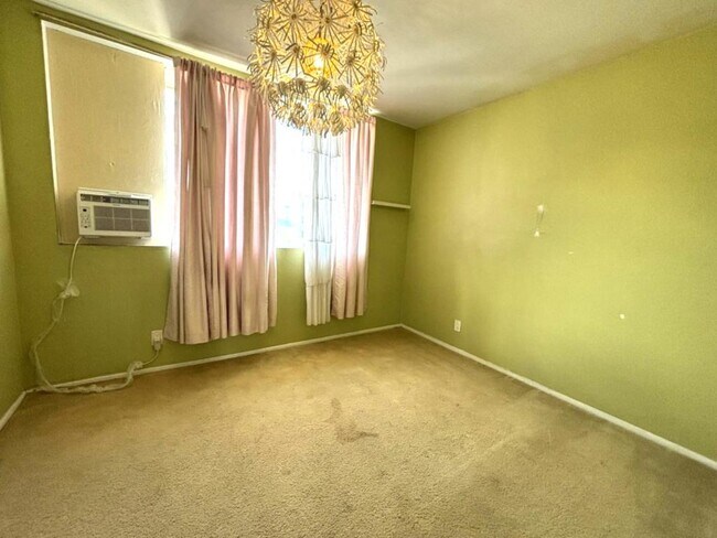 Building Photo - 46-232 Kahuhipa St #B204