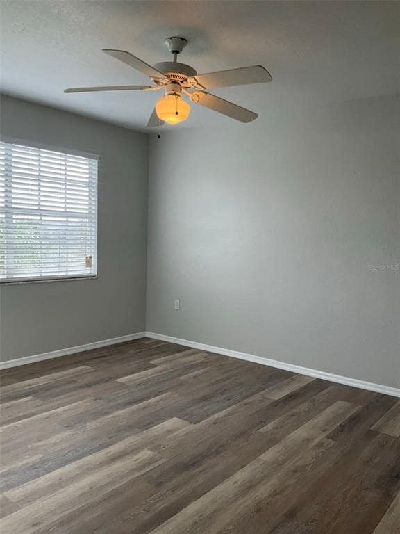 Building Photo - 13815 Fairway Island Dr