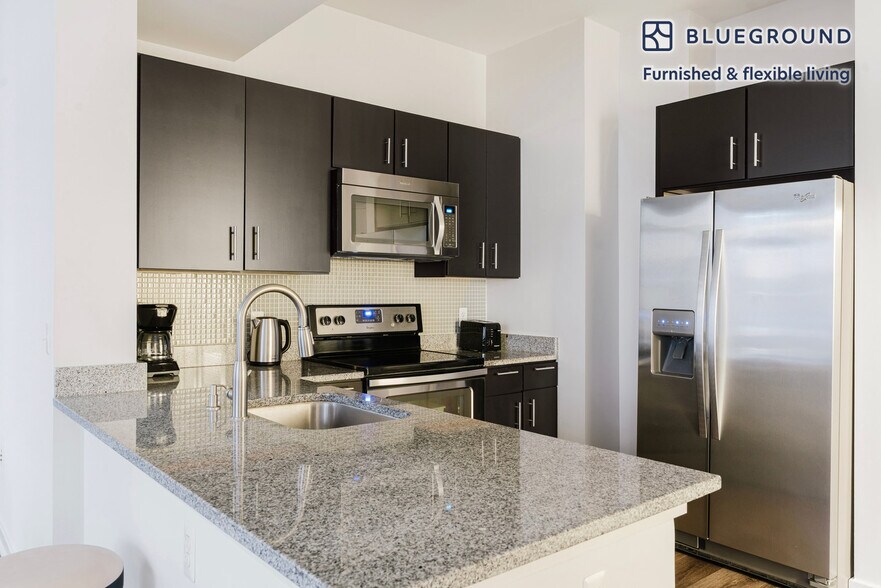 Building Photo - 4918 St Elmo Ave