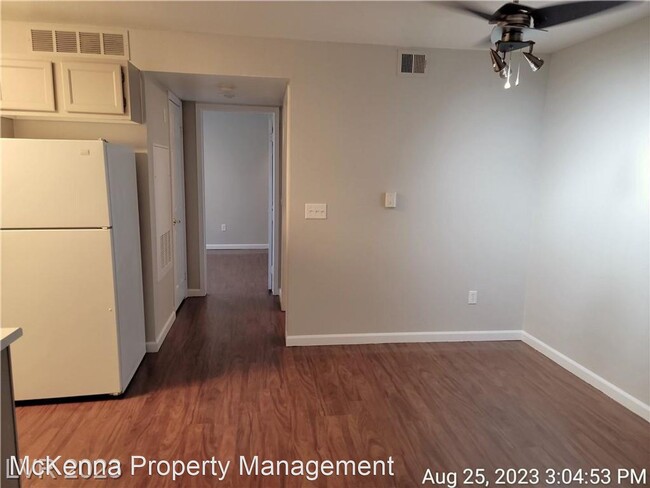 Building Photo - 1 br, 1 bath House - 231 W. Horizon Ridge ...