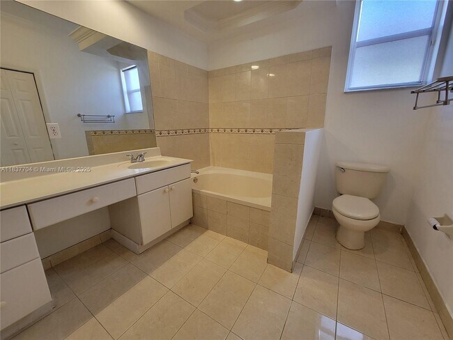 Building Photo - 4949 SW 134th Ave