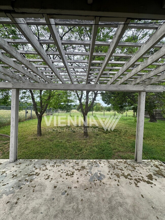 Building Photo - 5280 5th St