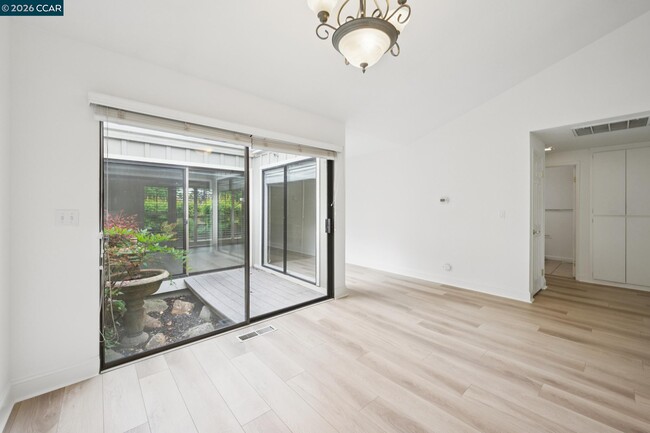 Building Photo - 2137 Presidio Ct