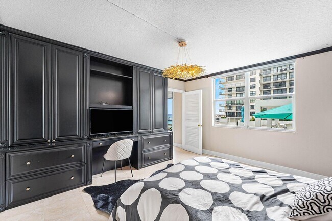 Building Photo - 3450 S Ocean Blvd