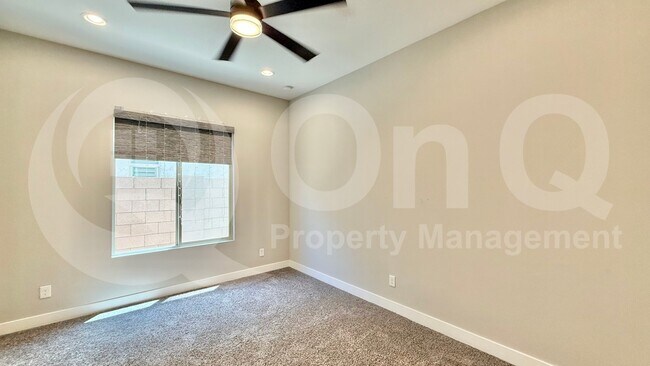 Building Photo - 10741 Tarragon Ave