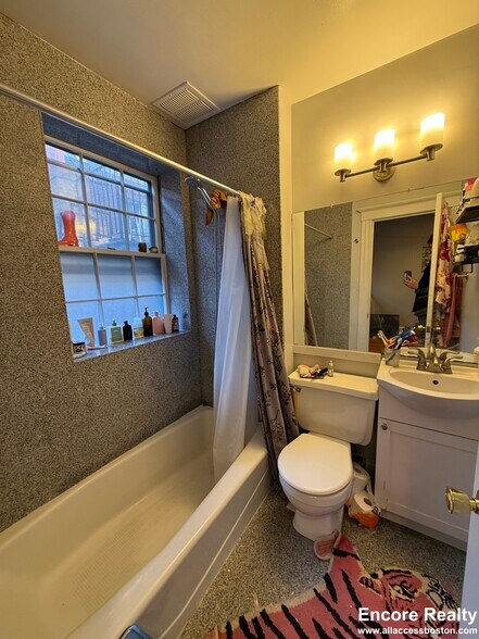 Building Photo - 80 West Cedar St