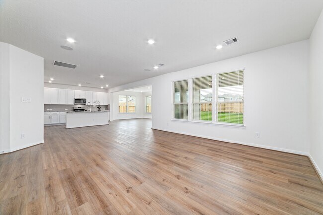 Building Photo - 7731 Coral Ky Dr