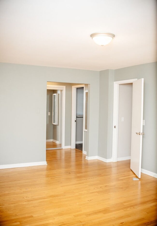 Building Photo - 1449 Jill Dr