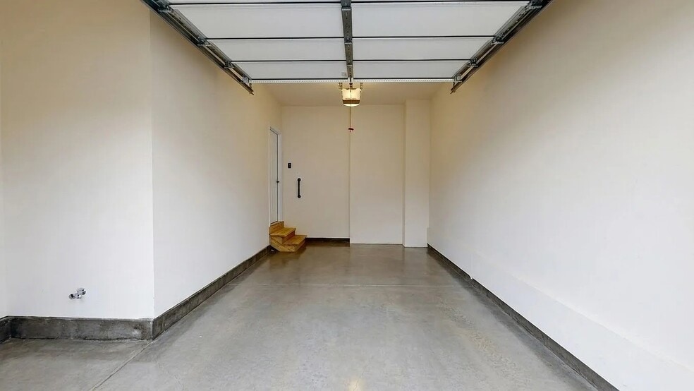 Building Photo - 124 Nicoles Way