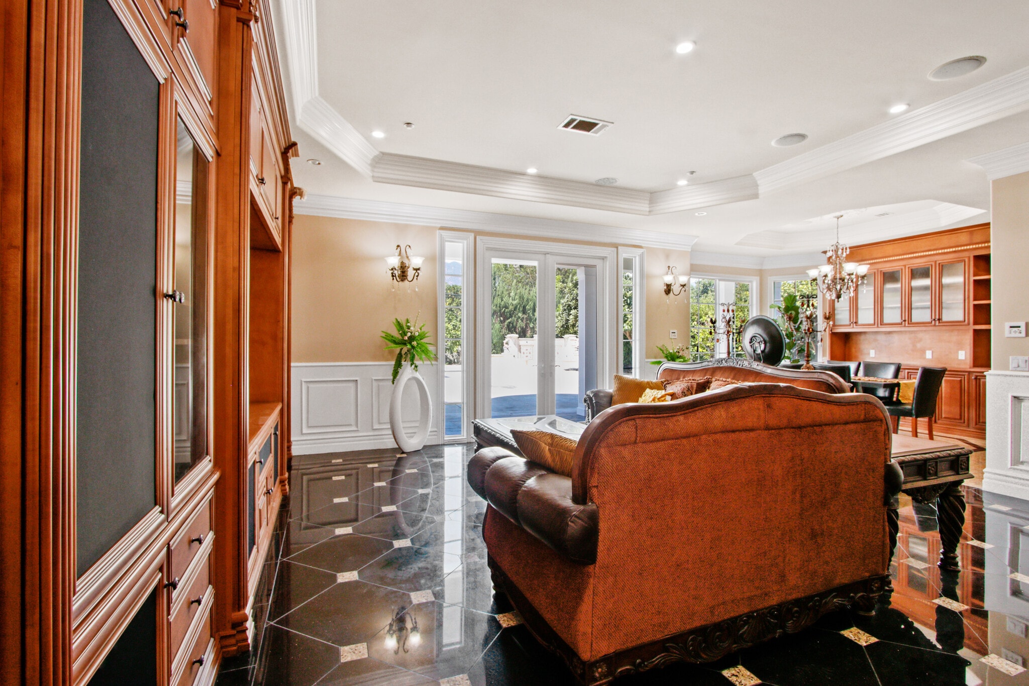 Building Photo - 1117 Encanto Dr