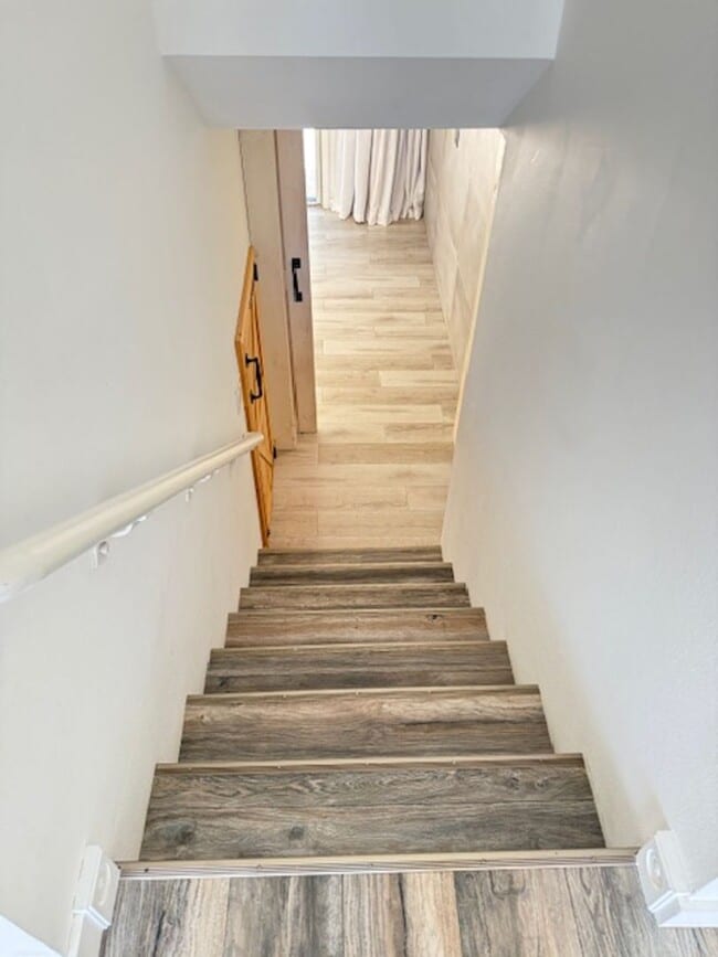 Building Photo - Unique Condo in Huntington Harbor
