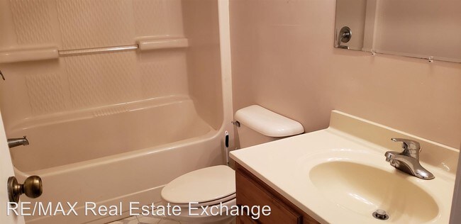 Building Photo - 2 br, 2 bath House - 946 Warwick Mill Road