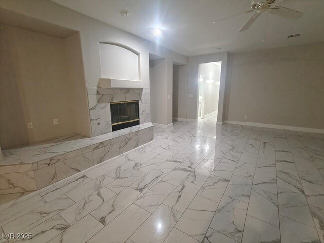 Building Photo - 492 Grassrange Ln