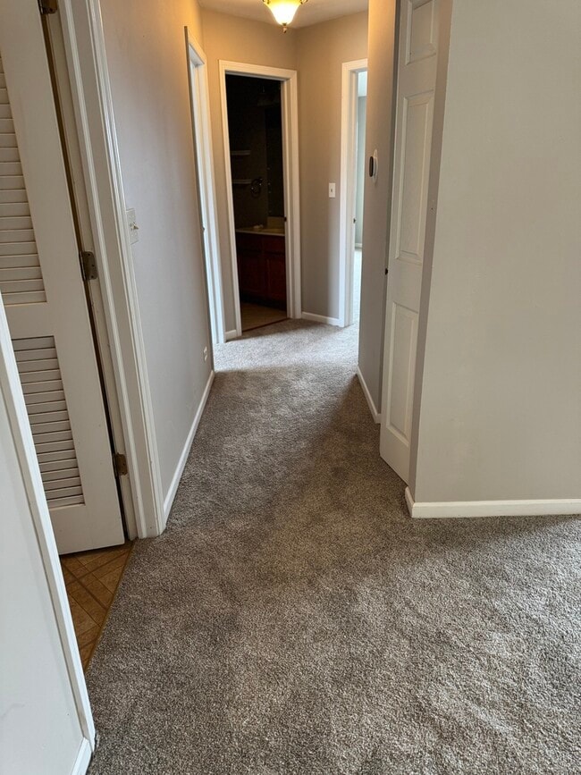 Building Photo - 8393 Mystic