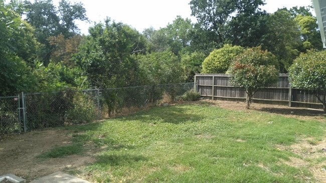 Building Photo - 1440 Orange St