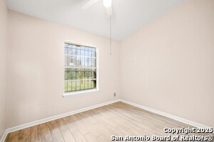 Building Photo - 5030 Vlg Crst Dr