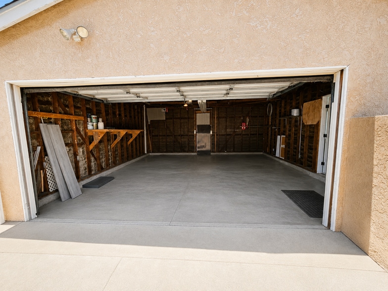Building Photo - 17233 Carfax Ave