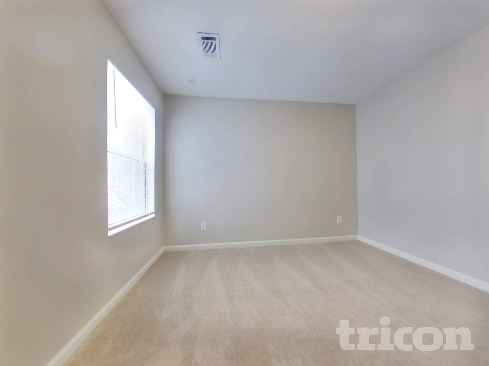 Building Photo - 2269 Charleston Pointe SE