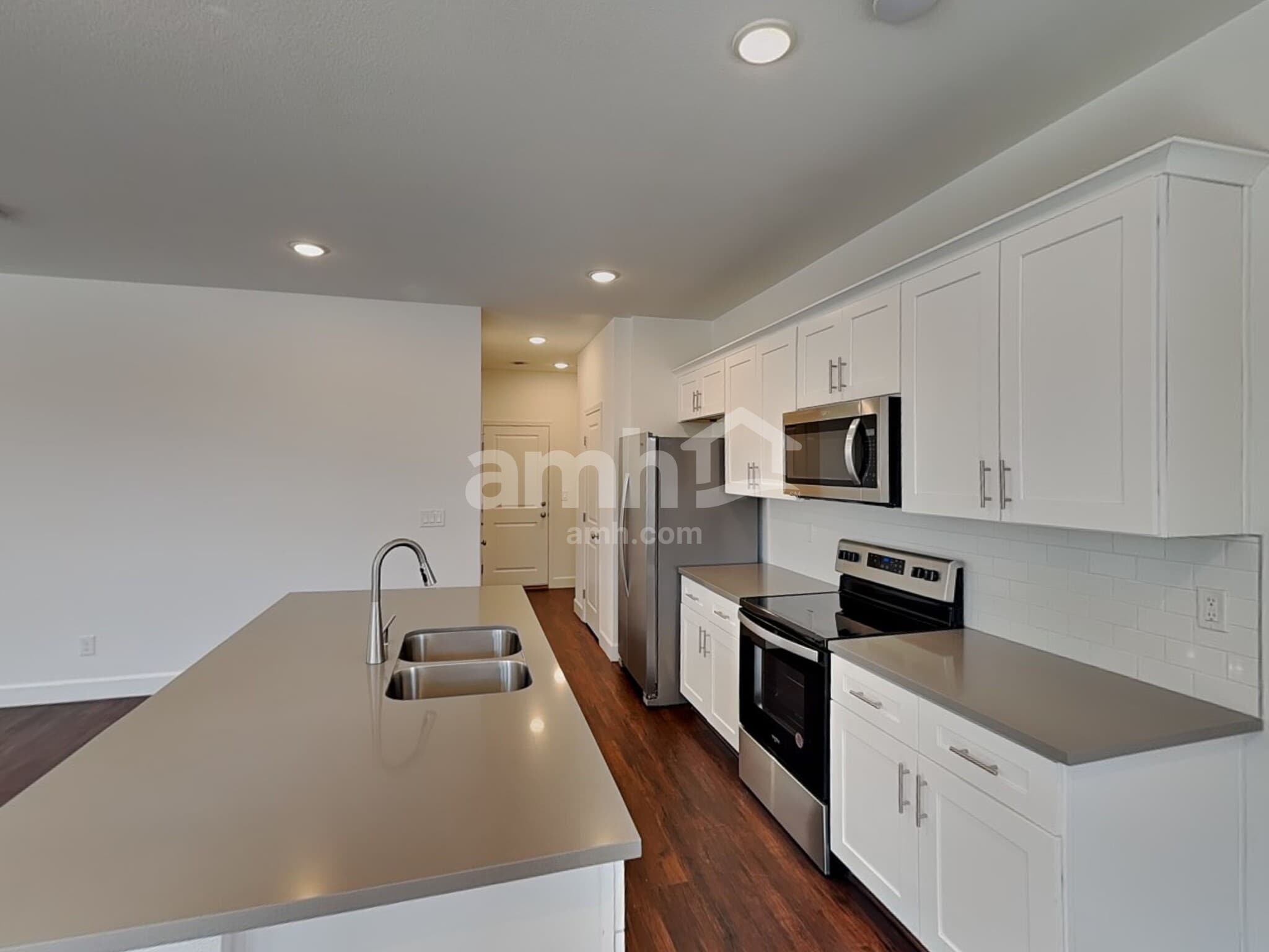 Building Photo - 8969 Tiger Tooth Ave