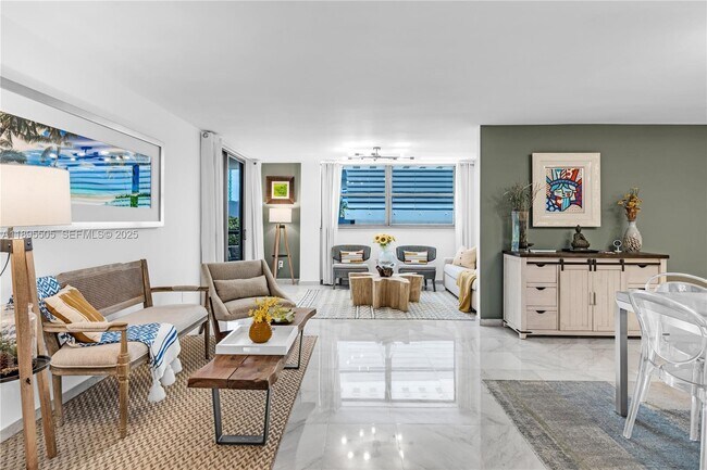 Building Photo - 5845 Collins Ave