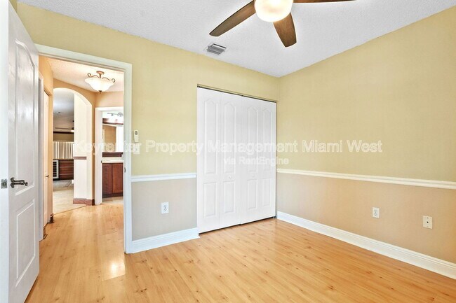 Building Photo - 15431 SW 140th St