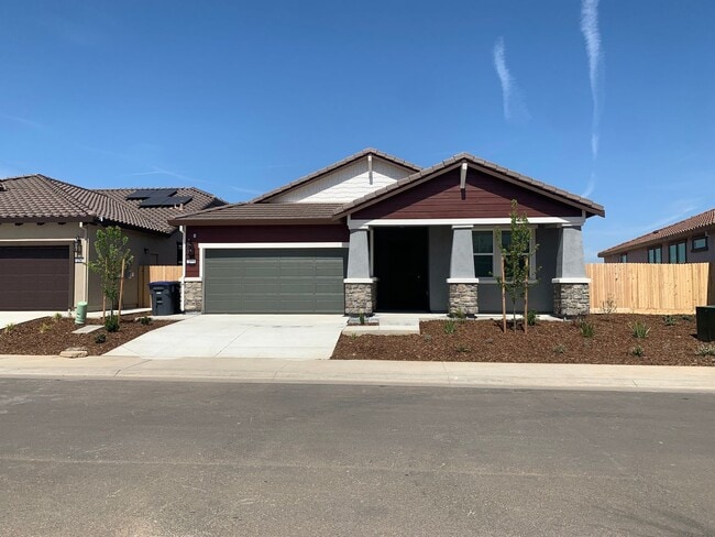 Building Photo - Brand NEW 4 bedroom 1 story home Rancho Co...
