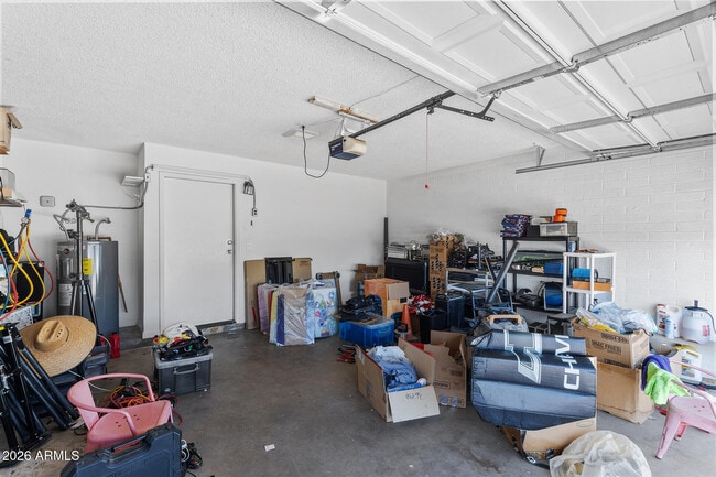 Building Photo - 4716 W Christy Dr