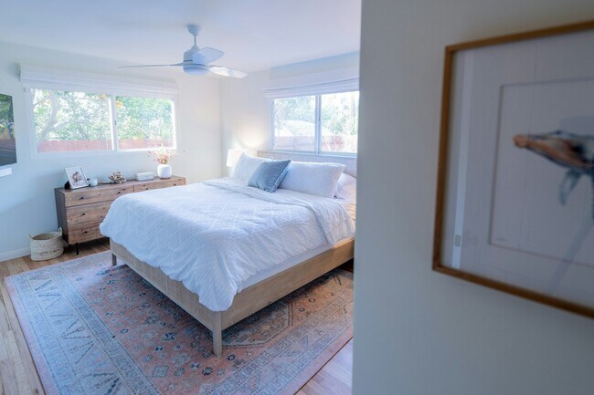 Building Photo - 2628 Hacienda Way