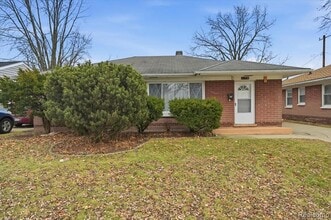 Building Photo - 1198 E Hudson Ave