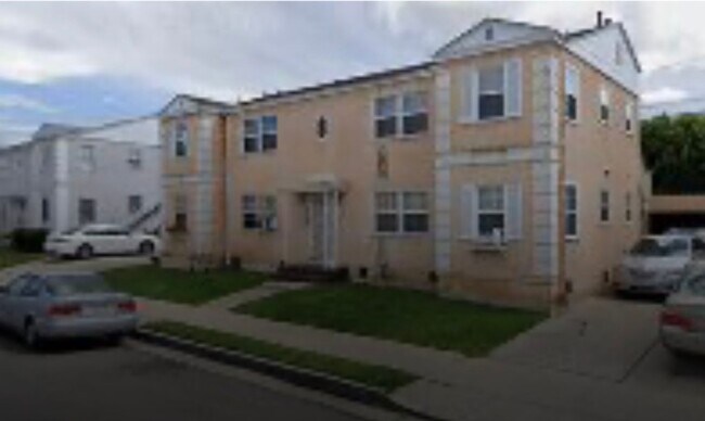 Building Photo - 1666-1672 Layfette Rd.