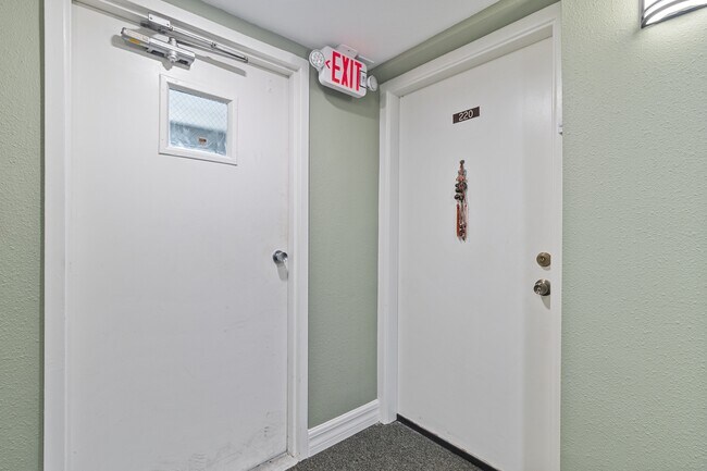 Building Photo - 21280 Brinson Ave