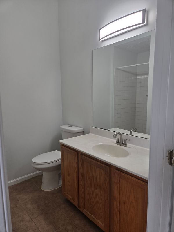 Building Photo - 6632 Granville Ct