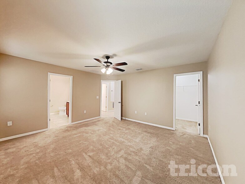 Building Photo - 2834 Shelburne Way